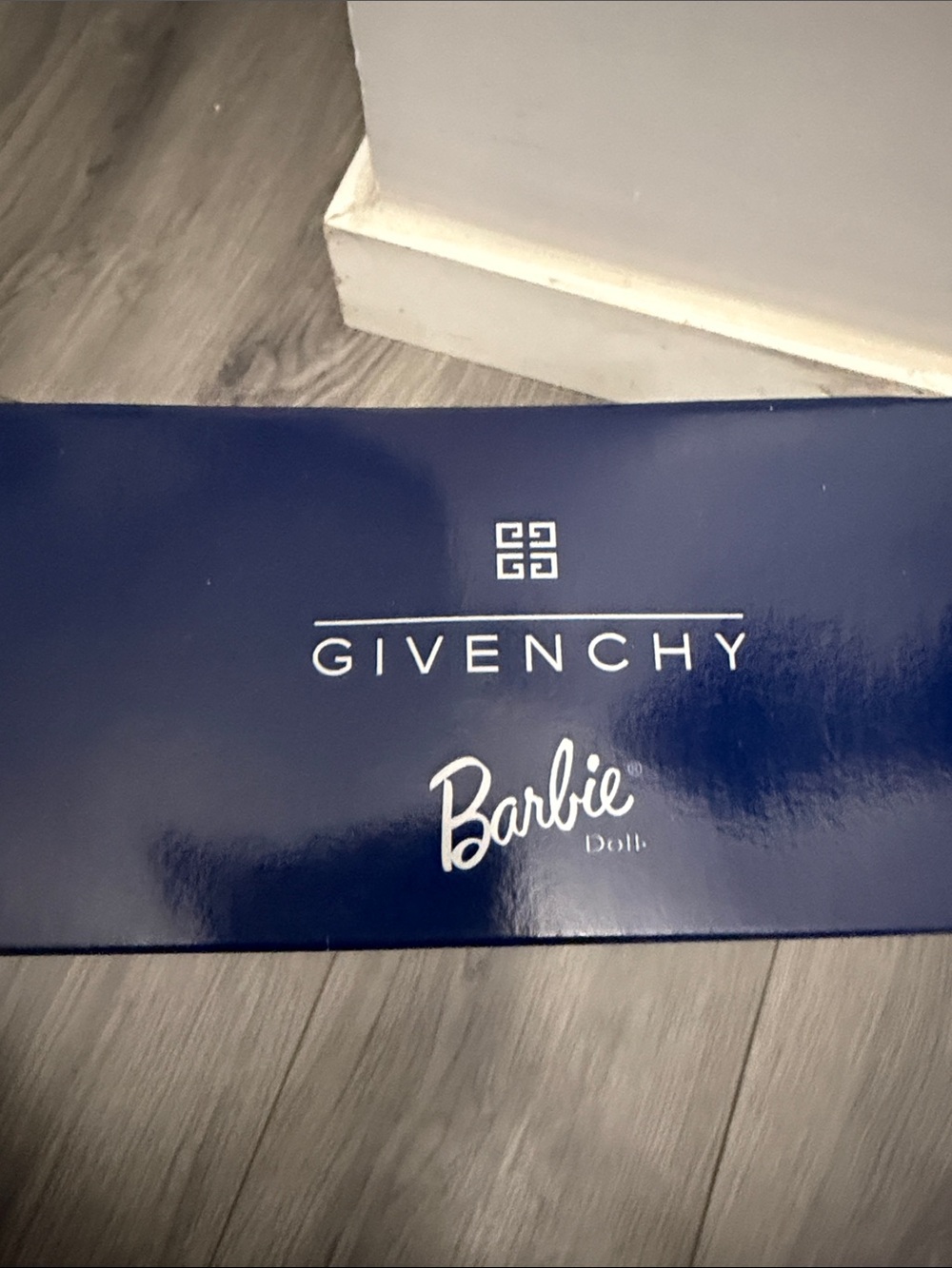 Givenchy Black Evening Gown Barbie Doll with Faux Fur Stole factory sealed - Picture 5 of 8